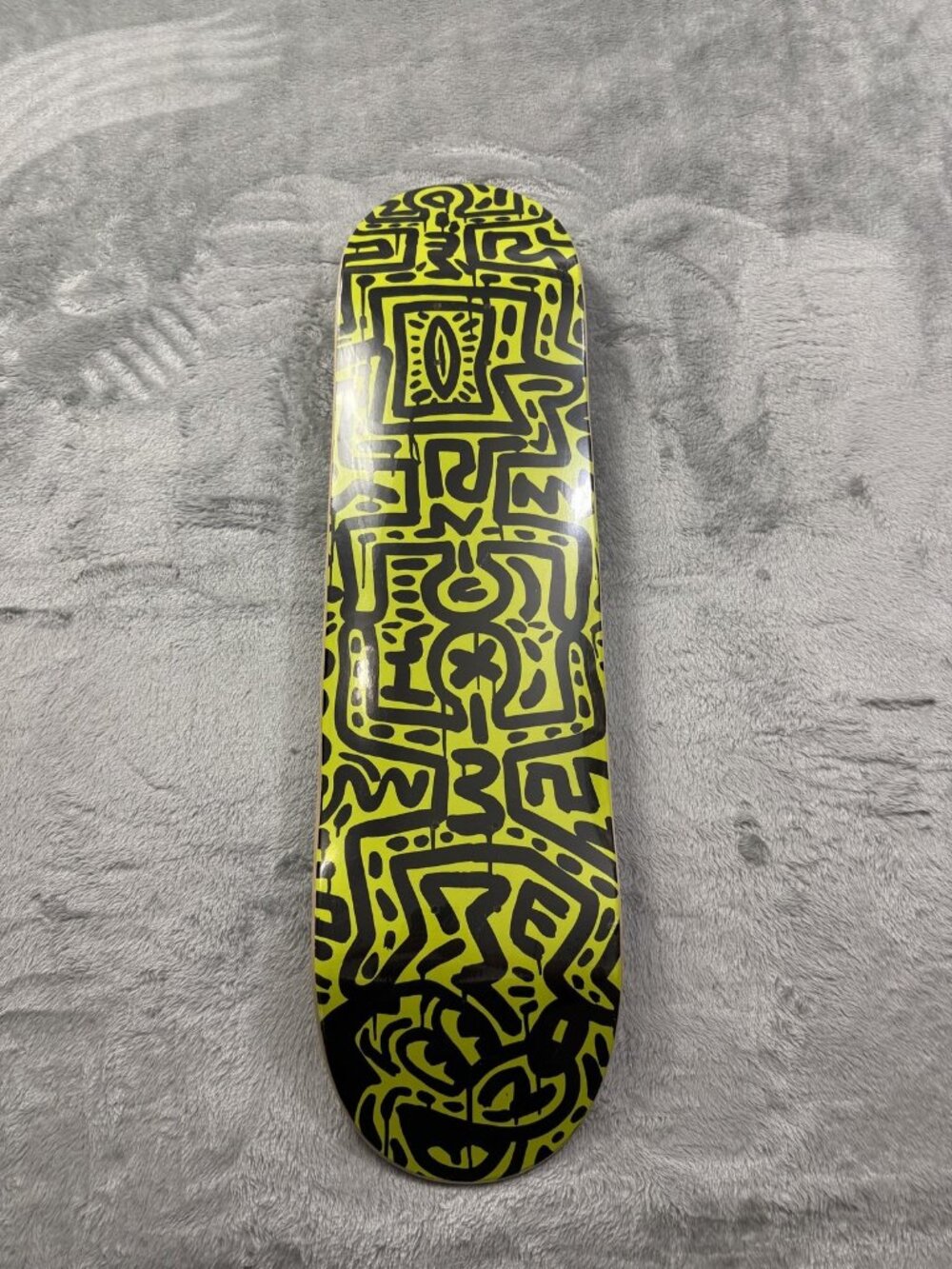 New Diamond Supply Co Disney Mickey Mouse Keith Haring Skateboard Deck 8.25 Neon
